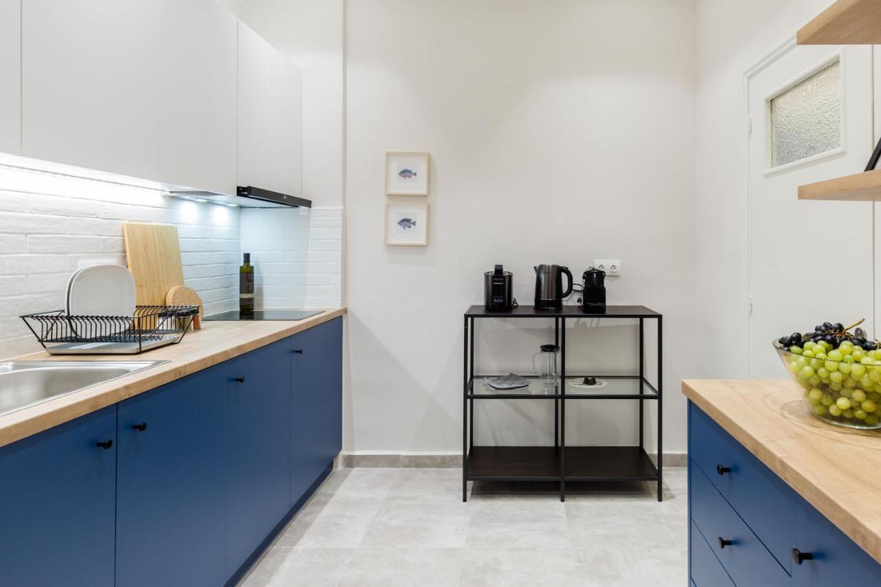 Acropolis Heart 2Bd Apartment In Plaka By Upstreet Афины Экстерьер фото